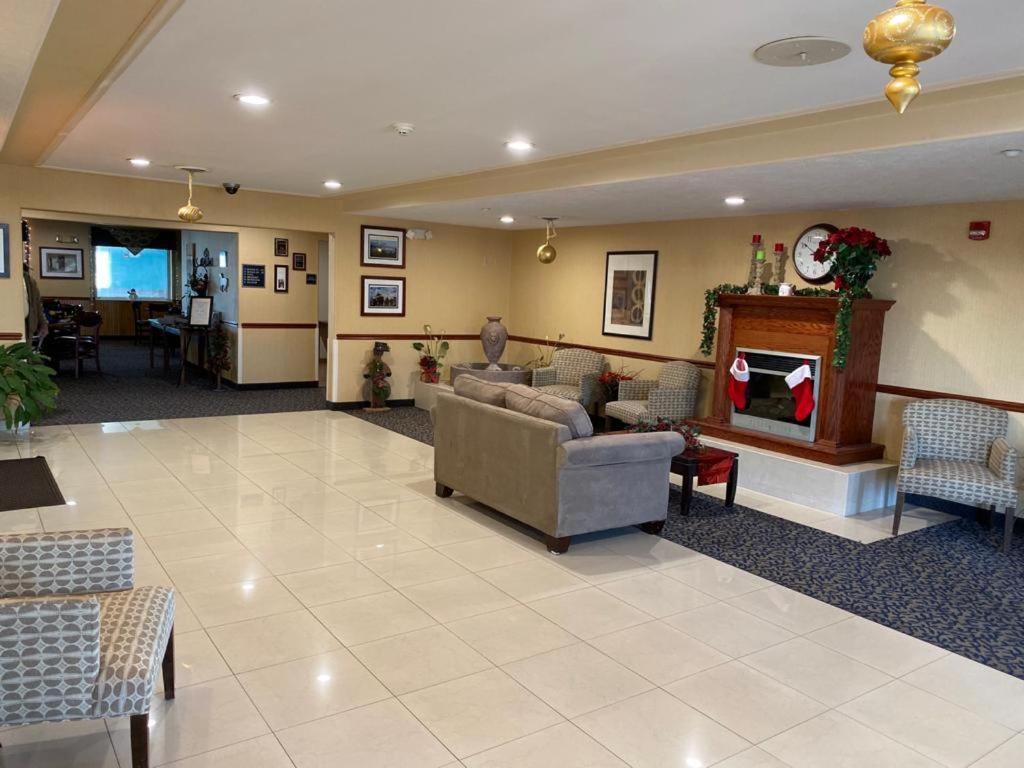 Fairgrounds Inn Du Quoin Eksteriør billede